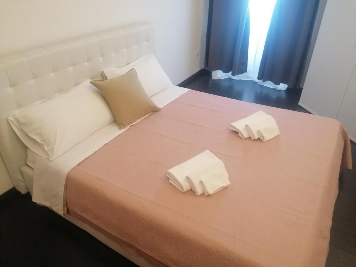 Holiday Рим Екстер'єр фото